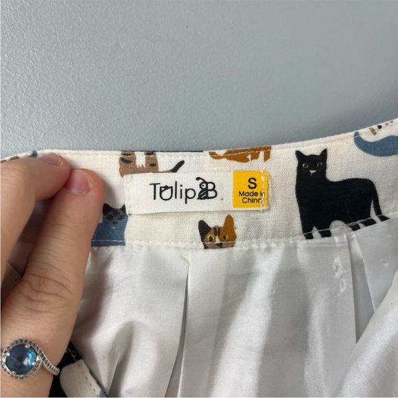 Tulip B Cat Pattern Skirt - Picture 6 of 10